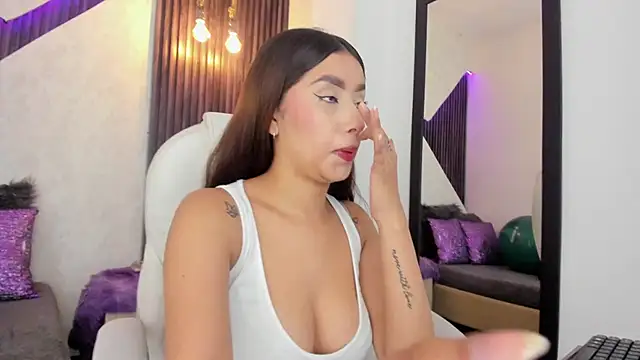 laurin clauz  online show from 09-16-25, 03:46