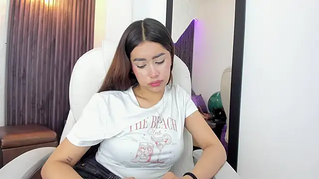 laurin clauz  online show from 09-23-25, 04:10