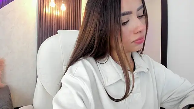 laurin clauz  online show from 10-01-25, 04:02