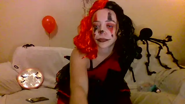 Snapshot of MissTerry69 chatting on 10-31-25, 11:39 MissTerry69 online show from 10-31-25, 11:39