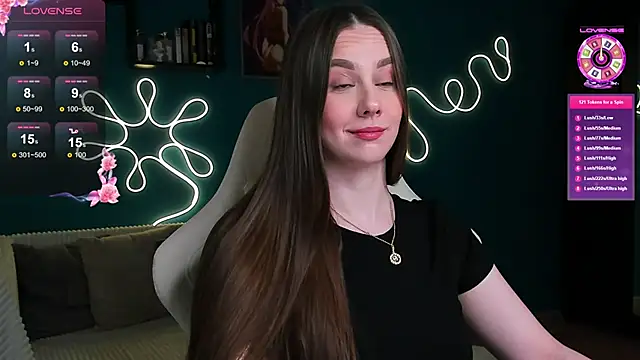 Snapshot of katie_taylorr chatting on 11-02-25, 10:12 katie taylorr online show from 11-02-25, 10:12