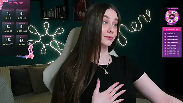 Snapshot of katie_taylorr chatting on 11-05-25, 10:10 katie taylorr online show from 11-05-25, 10:10