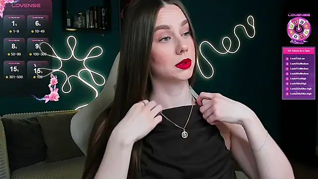 Snapshot of katie_taylorr chatting on 11-13-25, 01:26 katie taylorr online show from 11-13-25, 01:26