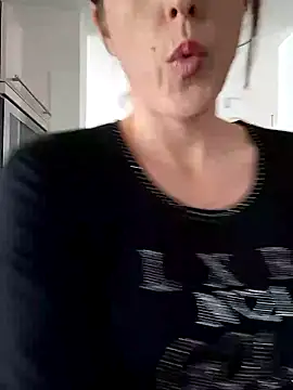 Snapshot of Hexe12346 chatting on 03-12-25, 11:09 Hexe12346 online show from 03-12-25, 11:09