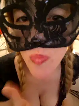 Hexe12346 online show from 04-18-26, 06:06