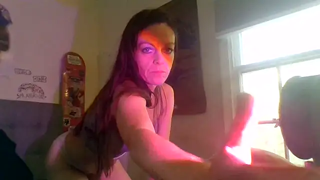 DavinaRay online show from 10-30-25, 04:41