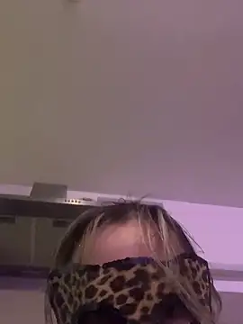 Lyannabuena69 online show from 02-07-25, 04:59