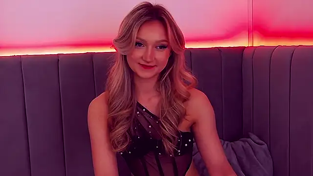 MiaNixan online show from 03-21-25, 03:22