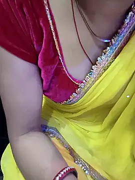 Snapshot of kaveerpooja947 chatting on 05-14-26, 04:47 kaveerpooja947 online show from 05-14-26, 04:47