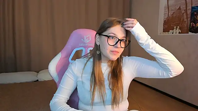 Colleen Blake online show from 09-29-25, 04:01