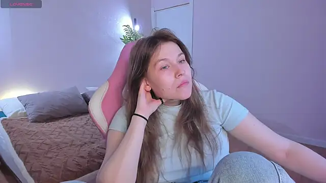 Colleen Blake online show from 11-03-25, 05:03