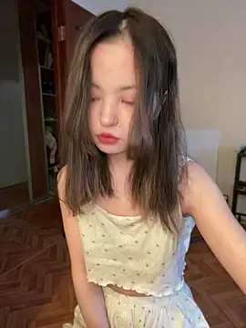 Snapshot of lalallalalaa- chatting on 02-18-25, 03:42 lalallalalaa- online show from 02-18-25, 03:42