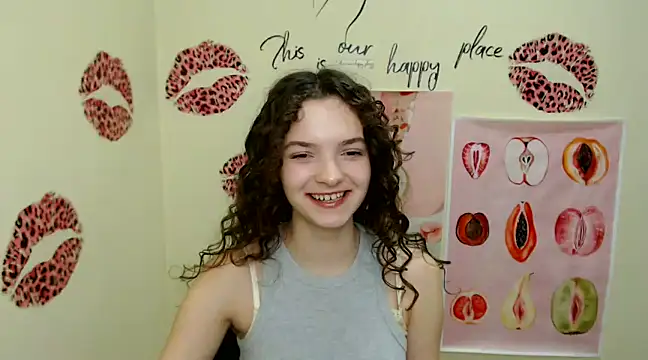 Snapshot of _SusieSu_ chatting on 12-09-24, 07:18  SusieSu  online show from 12-09-24, 07:18