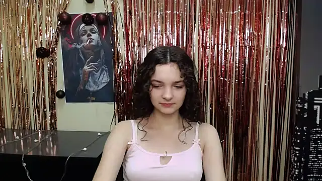 Snapshot of _SusieSu_ chatting on 01-09-25, 07:21  SusieSu  online show from 01-09-25, 07:21