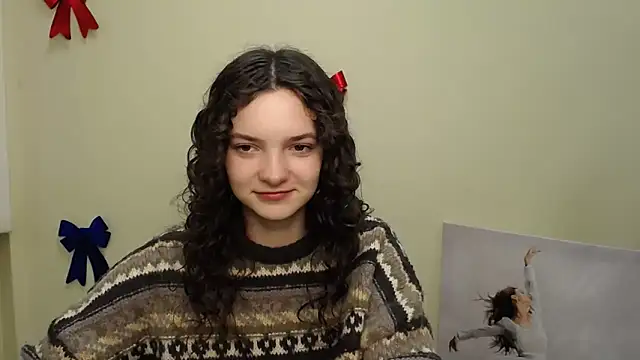 Snapshot of _SusieSu_ chatting on 01-17-25, 12:42  SusieSu  online show from 01-17-25, 12:42