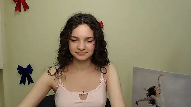 Snapshot of _SusieSu_ chatting on 01-17-25, 03:43  SusieSu  online show from 01-17-25, 03:43