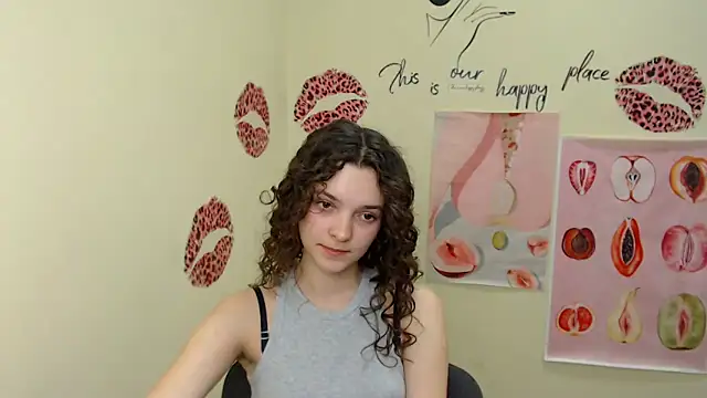 Snapshot of _SusieSu_ chatting on 02-01-25, 10:26  SusieSu  online show from 02-01-25, 10:26