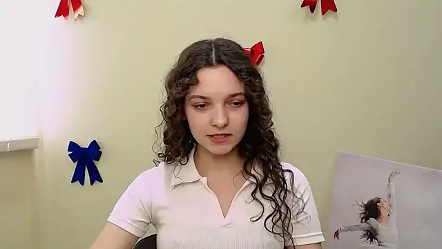 Snapshot of _SusieSu_ chatting on 02-19-25, 10:45  SusieSu  online show from 02-19-25, 10:45