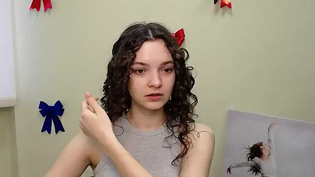 Snapshot of _SusieSu_ chatting on 02-22-25, 07:23  SusieSu  online show from 02-22-25, 07:23