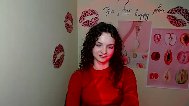 Snapshot of _SusieSu_ chatting on 03-08-25, 05:07  SusieSu  online show from 03-08-25, 05:07