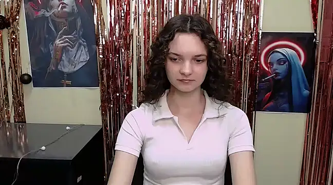 Snapshot of _SusieSu_ chatting on 03-09-25, 04:44  SusieSu  online show from 03-09-25, 04:44