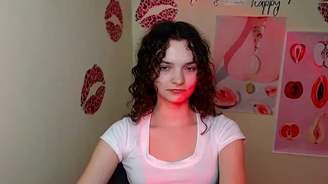 Snapshot of _SusieSu_ chatting on 03-11-25, 10:51  SusieSu  online show from 03-11-25, 10:51