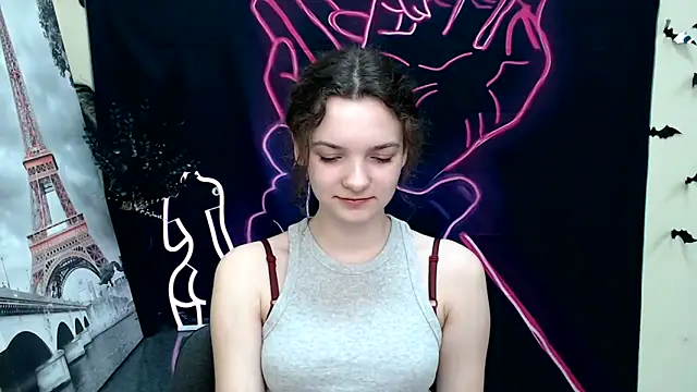 Snapshot of _SusieSu_ chatting on 03-21-25, 03:57  SusieSu  online show from 03-21-25, 03:57