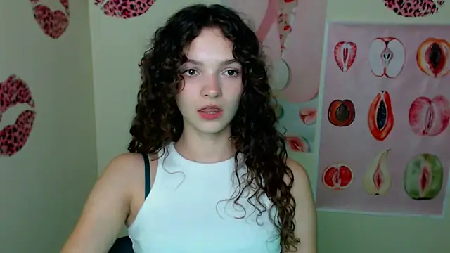 Snapshot of _SusieSu_ chatting on 10-05-25, 12:25  SusieSu  online show from 10-05-25, 12:25