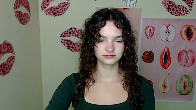 Snapshot of _SusieSu_ chatting on 10-06-25, 06:33  SusieSu  online show from 10-06-25, 06:33