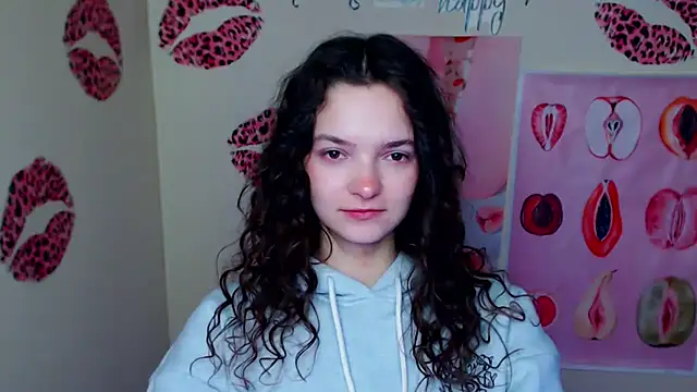  SusieSu  online show from 01-12-26, 07:35