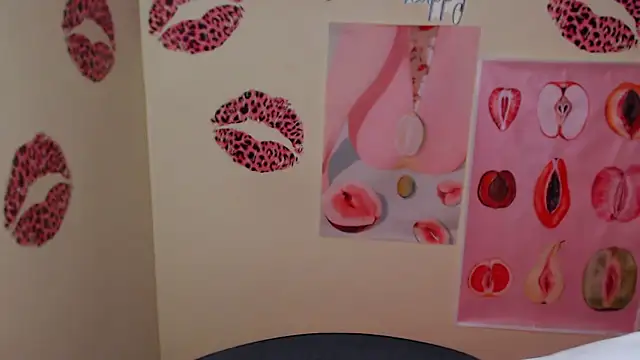  SusieSu  online show from 01-15-26, 06:40