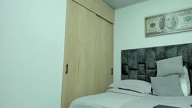 BastianFerrari online show from 12-23-24, 12:14