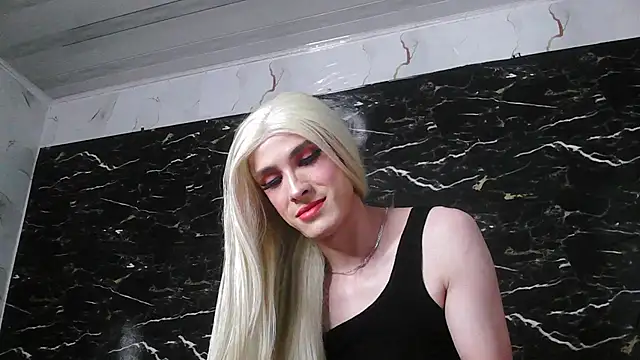 crislingery dolli online show from 02-03-25, 04:31