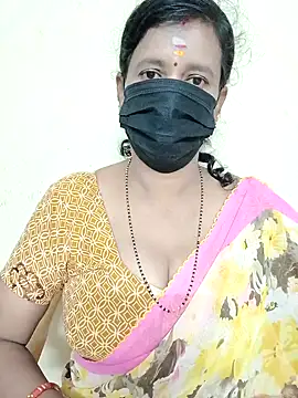 Snapshot of akshara_22 chatting on 12-12-24, 12:44 akshara 22 online show from 12-12-24, 12:44