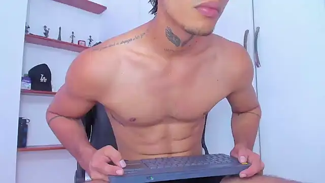 Jonryder  online show from 12-16-25, 04:12