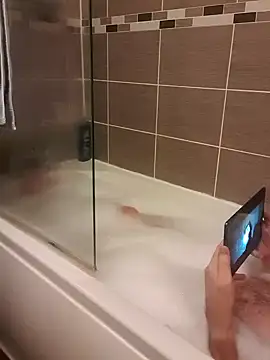 nataliecdlive online show from 12-08-24, 07:11