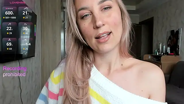 lady Nati online show from 04-12-26, 09:25