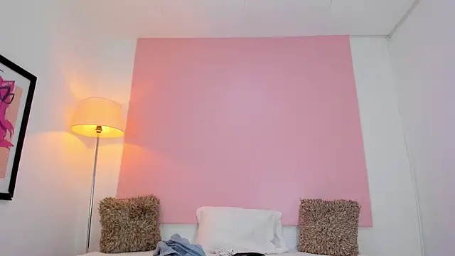 Snapshot of andyylove_jk chatting on 02-25-26, 01:43 andyylove jk online show from 02-25-26, 01:43