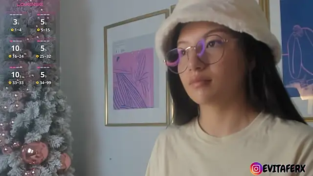 Eva depp online show from 11-24-25, 12:16