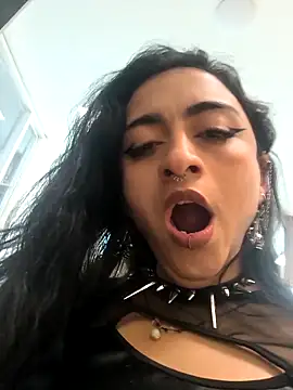 Lila Desiree online show from 03-06-26, 04:47