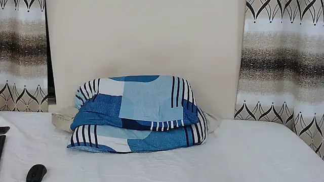 Snapshot of Sexybubbles14xxx chatting on 02-15-25, 10:21 Sexybubbles14xxx online show from 02-15-25, 10:21