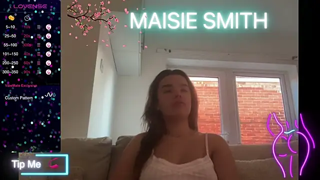 Snapshot of maisiesmithx chatting on 01-02-25, 10:16 maisiesmithx online show from 01-02-25, 10:16