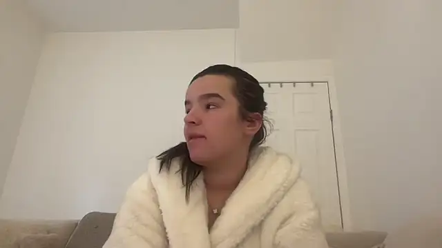 Snapshot of maisiesmithx chatting on 01-23-25, 04:15 maisiesmithx online show from 01-23-25, 04:15