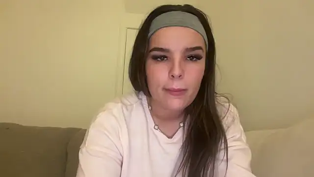 Snapshot of maisiesmithx chatting on 01-26-25, 10:35 maisiesmithx online show from 01-26-25, 10:35