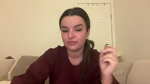 Snapshot of maisiesmithx chatting on 02-02-25, 02:27 maisiesmithx online show from 02-02-25, 02:27