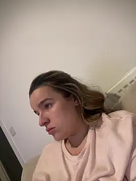 maisiesmithx online show from 02-17-26, 11:00