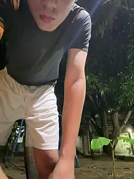 Snapshot of Erick-90 chatting on 09-30-25, 07:24 Erick-90 online show from 09-30-25, 07:24