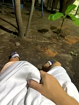 Snapshot of Erick-90 chatting on 10-18-25, 09:32 Erick-90 online show from 10-18-25, 09:32