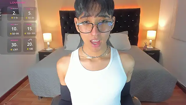 Snapshot of Dark_hairy_ chatting on 01-28-25, 03:04 Dark hairy online show from 01-28-25, 03:04