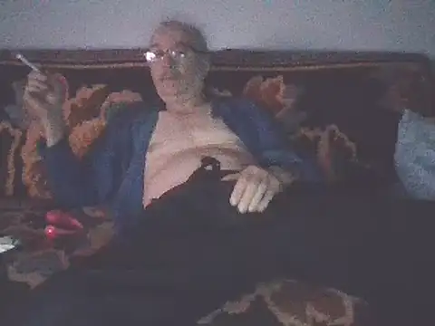 Snapshot of loverboyxxx69 chatting on 01-21-25, 02:11 loverboyxxx69 online show from 01-21-25, 02:11